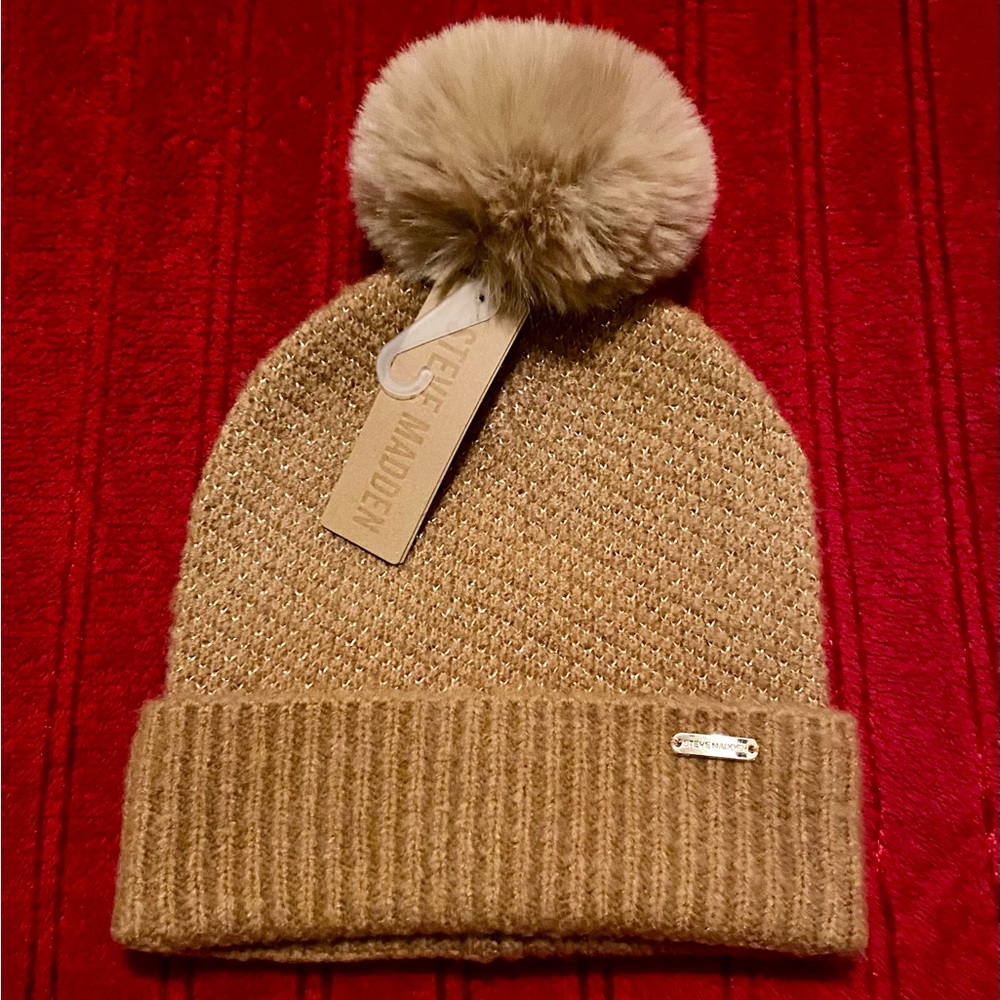 Steve Madden Knit Cap